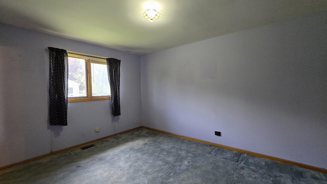 7121 Oak Grove Ave, Justice, IL 60458 - empty room featuring carpet and baseboards