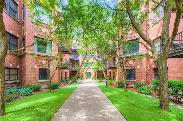 5940 S King Dr Unit 1E, Chicago, IL 60637 - photo 2