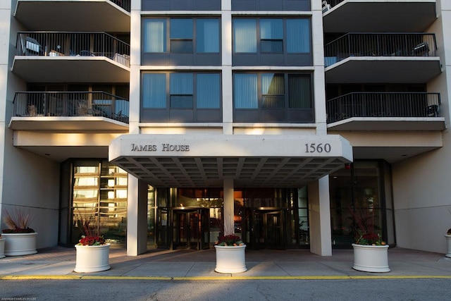 1560 N Sandburg Ter Unit 4301-4303, Chicago, IL 60610 - view of property