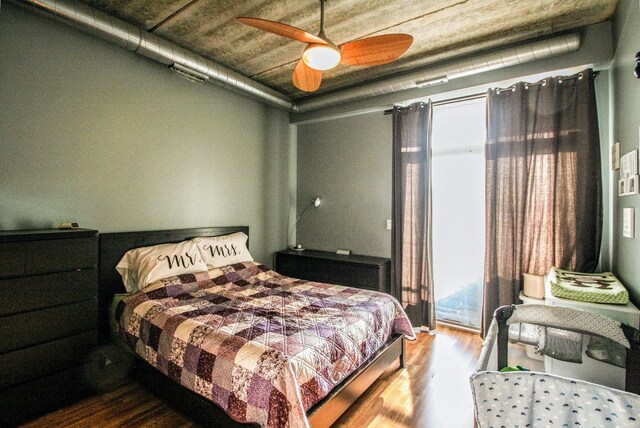3201 W Leland Ave Unit 406, Chicago, IL 60625 - bedroom with wood finished floors and ceiling fan