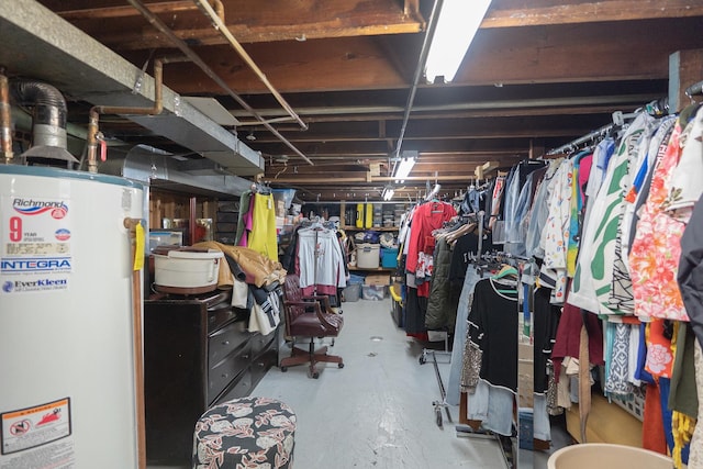 96 Interocean Ave, South Chicago Heights, IL 60411 - unfinished below grade area featuring gas water heater