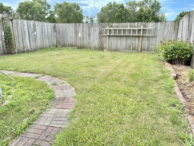 1217 Retz Dr, Ottawa, IL 61350 - view of fenced backyard