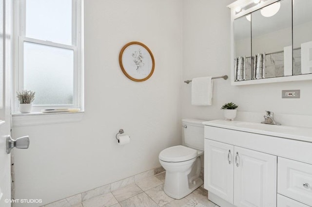 4637 N Drake Ave Unit 3, Chicago, IL 60625 - bathroom featuring vanity, curtained shower, and marble look tiles