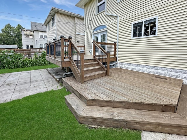 2423 Collins St, Blue Island, IL 60406 - wooden terrace with a patio