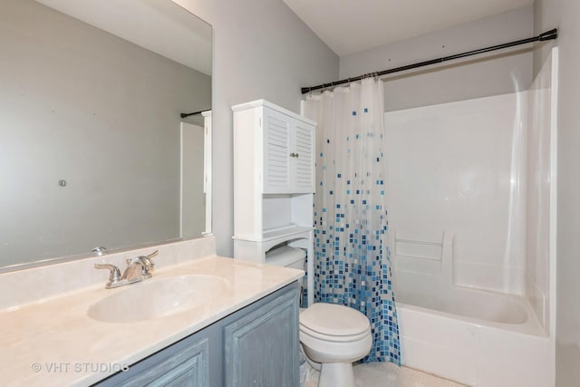 2909 Savannah Dr, Aurora, IL 60502 - bathroom with vanity and shower / bath combo with shower curtain
