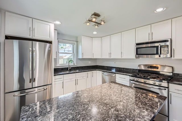 9729 Dodge Ave, Franklin Park, IL 60131 - photo 5