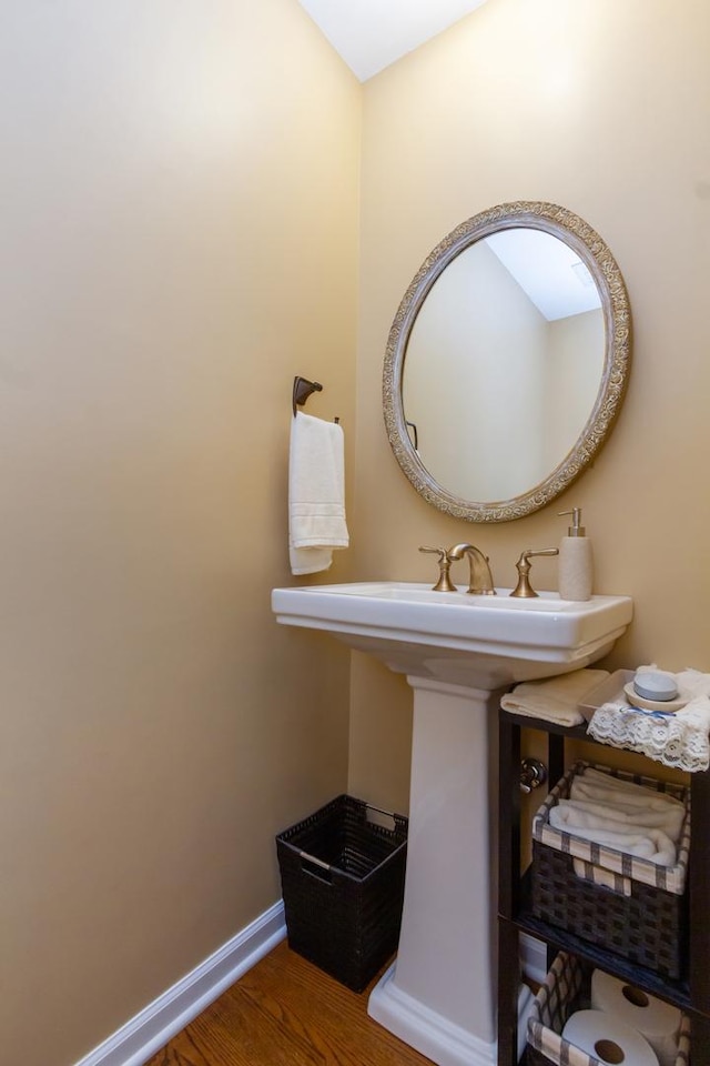1304 W Whytecliff Rd, Palatine, IL 60067 - bathroom featuring wood finished floors and baseboards
