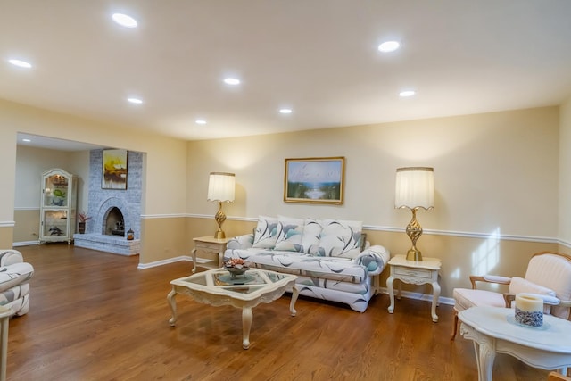 1304 W Whytecliff Rd, Palatine, IL 60067 - living room with wood finished floors and recessed lighting