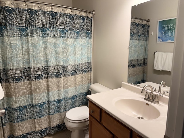 6 Kimberly Dr, Spring Valley, IL 61362 - full bath featuring vanity, tile patterned flooring, and a shower with curtain
