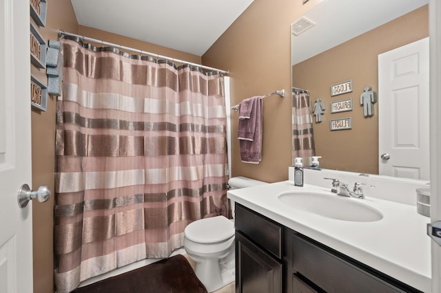1680 Rockport Rd, Hampshire, IL 60140 - full bathroom with vanity and curtained shower