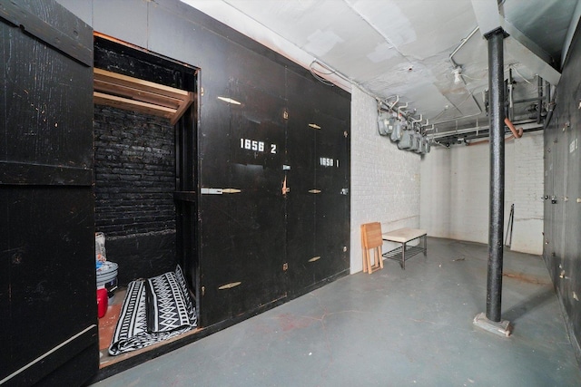 535 W Eugenie St Unit 1, Chicago, IL 60614 - unfinished below grade area with brick wall