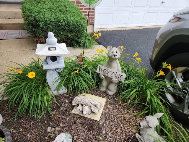 2510 Lorraine Cir, Geneva, IL 60134 - exterior view