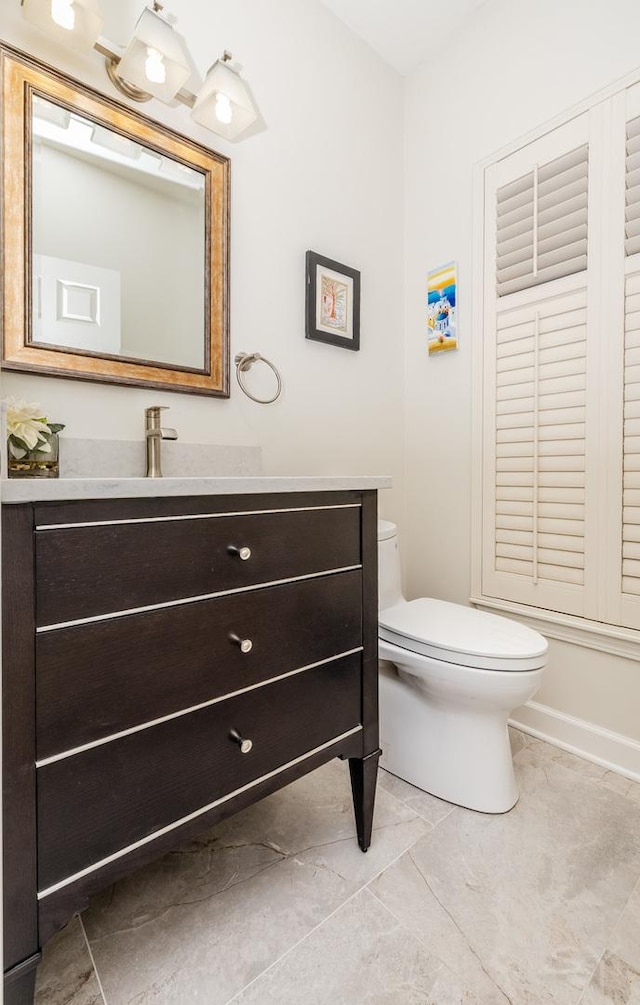 909 W Village Ct, Chicago, IL 60608 - bathroom with vanity and tile patterned flooring