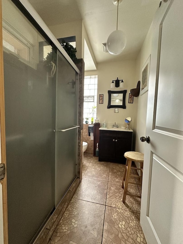 4440 W Iowa St, Chicago, IL 60651 - full bathroom featuring a stall shower and vanity
