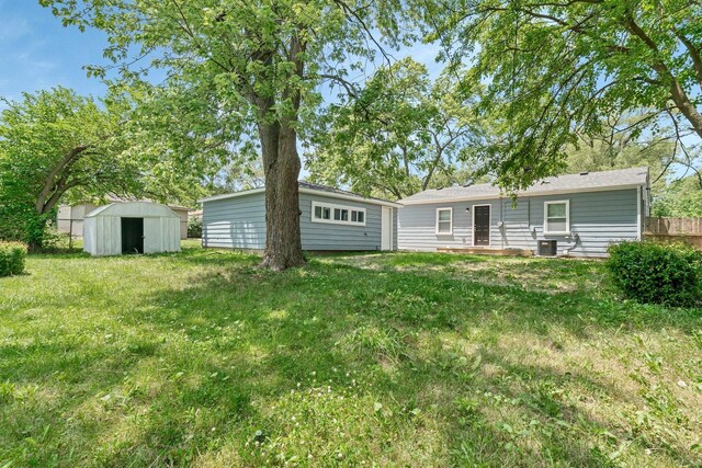 21655 Clyde Ave, Sauk Village, IL 60411 - photo 22