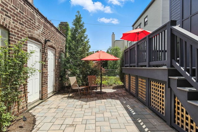 4525 N Artesian Ave, Chicago, IL 60625 - view of patio / terrace