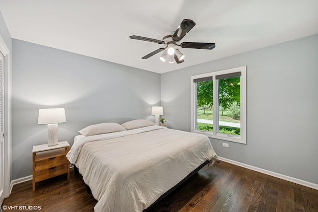 10 N Highview Cir, Hawthorn Woods, IL 60047 - bedroom featuring wood finished floors and a ceiling fan