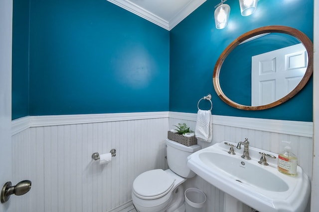 1605 Rita Ave, Saint Charles, IL 60174 - bathroom with a wainscoted wall and crown molding