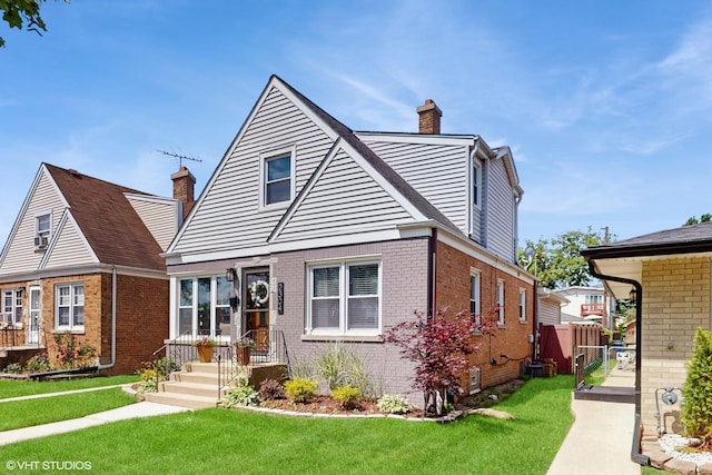 2304 N 77th Ave, Elmwood Park, IL 60707 - photo 1