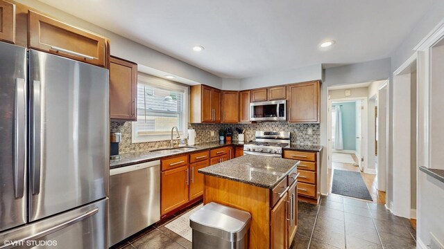 2304 N 77th Ave, Elmwood Park, IL 60707 - photo 9