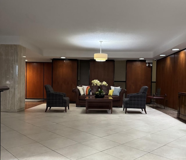 5901 N Sheridan Rd Unit 9G, Chicago, IL 60660 - lobby featuring recessed lighting