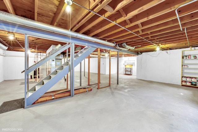 1175 Oxford Ct, Lake Zurich, IL 60047 - unfinished below grade area with stairs