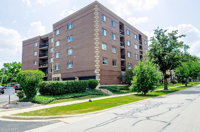 1649 Ashland Ave Unit 501, Des Plaines, IL 60016 - photo 2