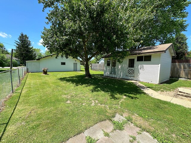 1806 S Harrison St, Streator, IL 61364 - photo 16