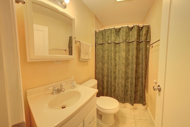 4914 W 82nd St, Burbank, IL 60459 - full bathroom featuring vanity, tile patterned floors, and shower / bath combination with curtain