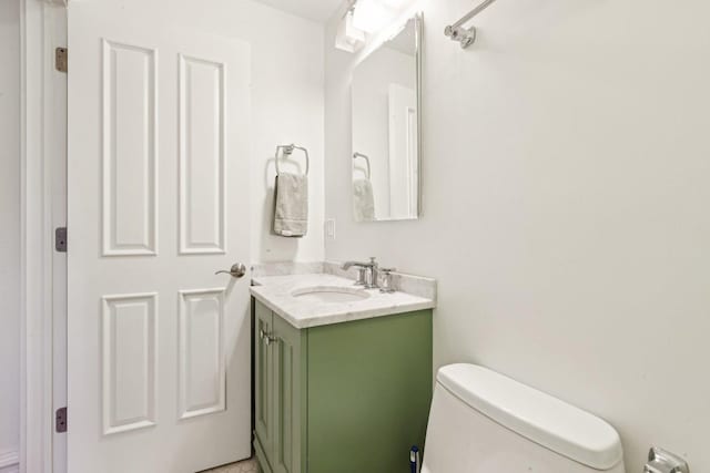 2118 W Schiller St Unit Ch, Chicago, IL 60622 - half bathroom featuring vanity and toilet