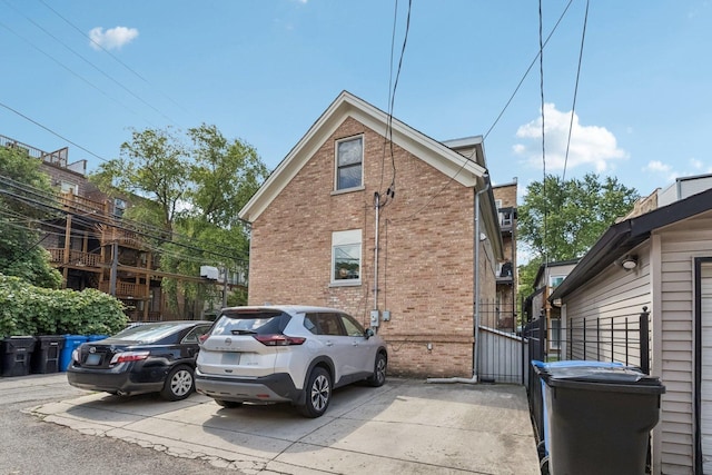 2118 W Schiller St Unit Ch, Chicago, IL 60622 - view of side of home featuring brick siding