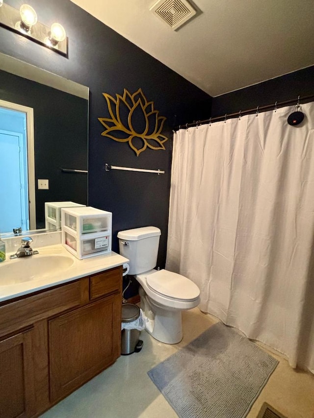 14155 S Hemingway Cir, Plainfield, IL 60544 - bathroom with vanity and curtained shower