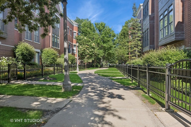 843 W College Pkwy, Chicago, IL 60608 - surrounding community