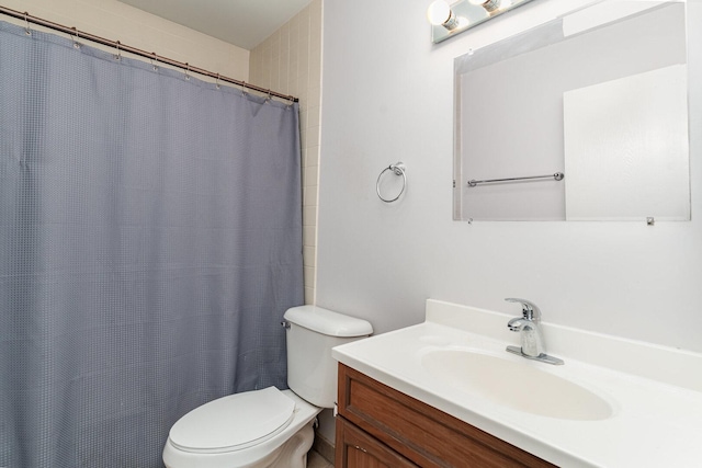 392 Park Ridge Ln Unit B, Aurora, IL 60504 - bathroom featuring vanity and a shower with curtain