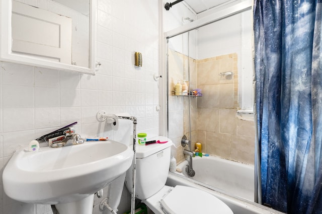 15 N Washtenaw Ave, Chicago, IL 60612 - bathroom with shower / bathtub combination with curtain, tile walls, and decorative backsplash