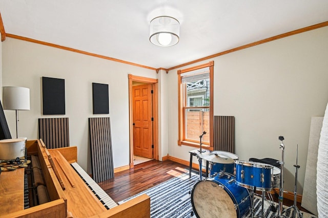 30 S Slusser St, Grayslake, IL 60030 - living room with wood finished floors and crown molding