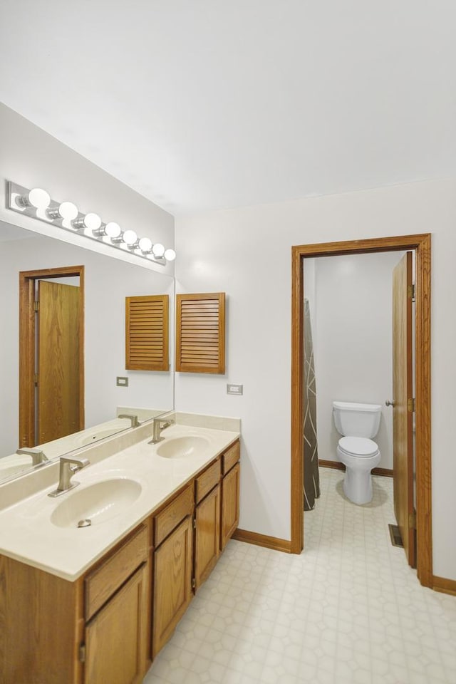 924 Millcreek Cir, Elgin, IL 60123 - full bath featuring double vanity and tile patterned floors