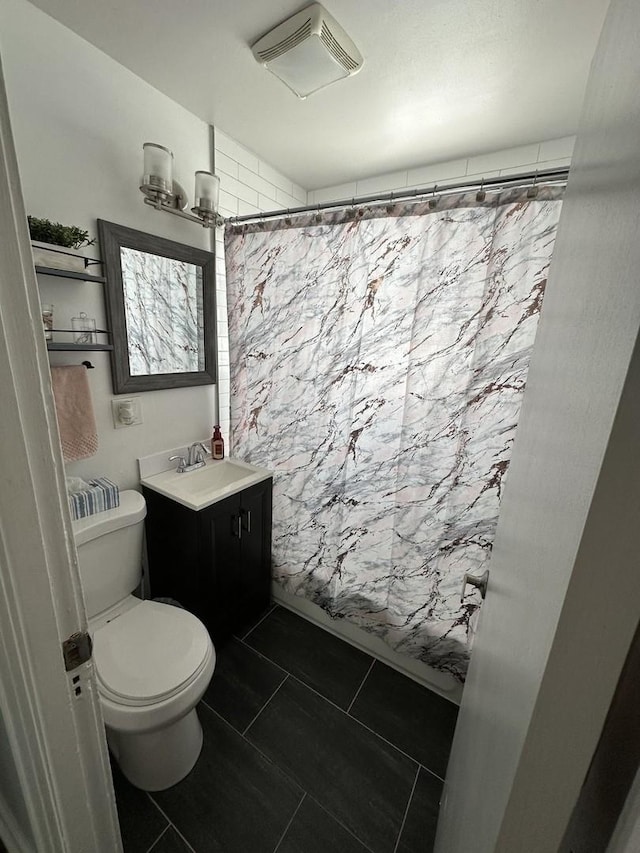 3708 N Oketo Ave, Chicago, IL 60634 - full bath featuring vanity, a shower with shower curtain, and tile patterned floors