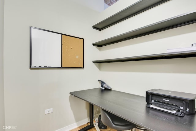 20 N State St Unit 909, Chicago, IL 60602 - office featuring baseboards and wood finished floors