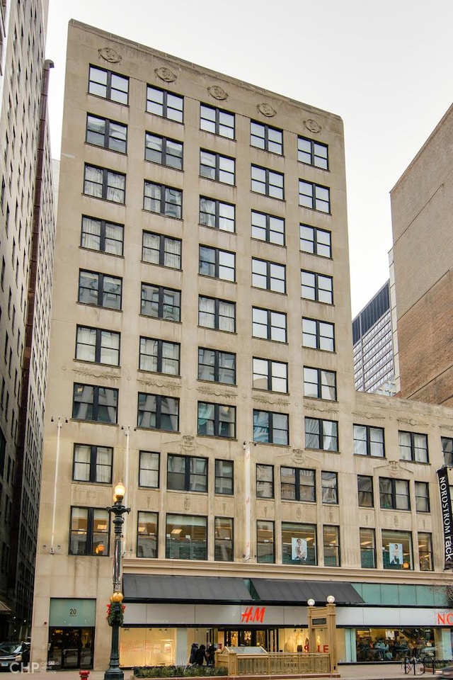 20 N State St Unit 909, Chicago, IL 60602 - view of building exterior