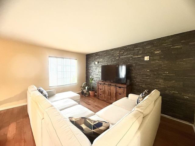 26296 N Green St Unit 5C, Mundelein, IL 60060 - living area featuring wood finished floors and baseboards