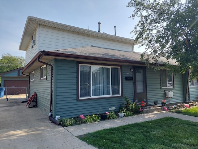 4421 W 87th St, Hometown, IL 60456 - bungalow-style house with a garage