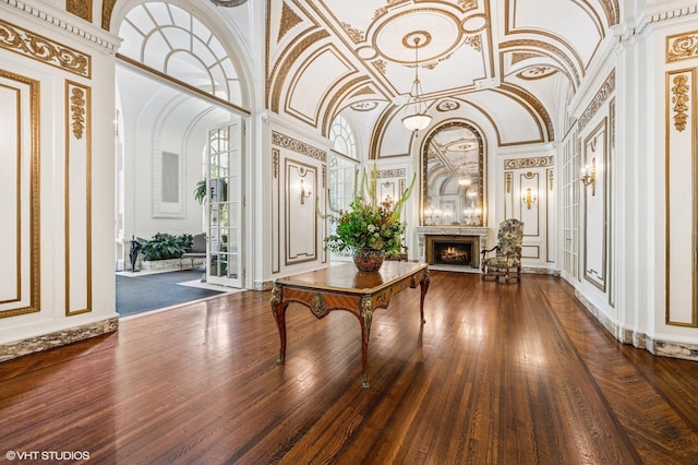 1550 N State Pkwy Unit 801, Chicago, IL 60610 - building lobby with a high ceiling