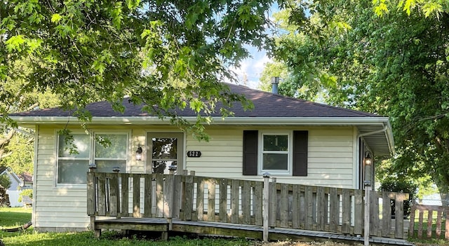 522 N 3rd Ave, Chenoa, IL 61726 - view of front of property with roof with shingles