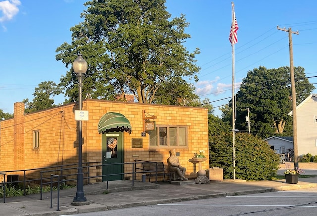 522 N 3rd Ave, Chenoa, IL 61726 - view of building exterior
