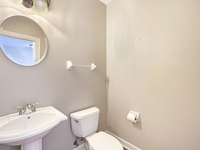 15 Busse Hwy, Park Ridge, IL 60068 - half bath with a sink and toilet