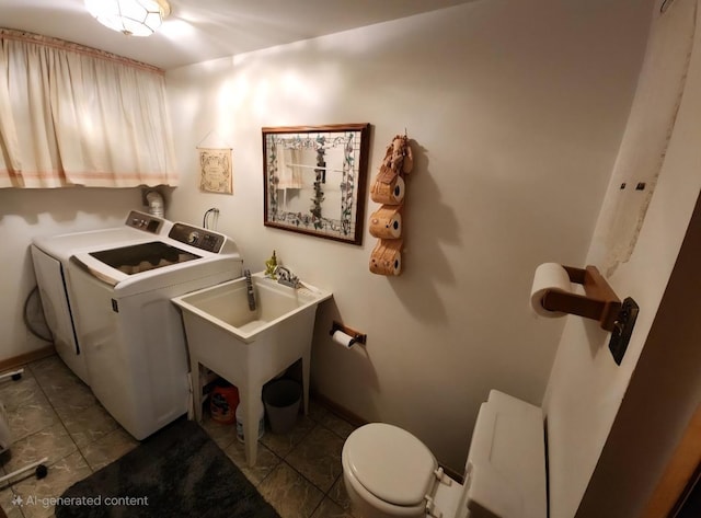 17227 70th Ave, Tinley Park, IL 60477 - laundry area featuring washer and dryer and baseboards
