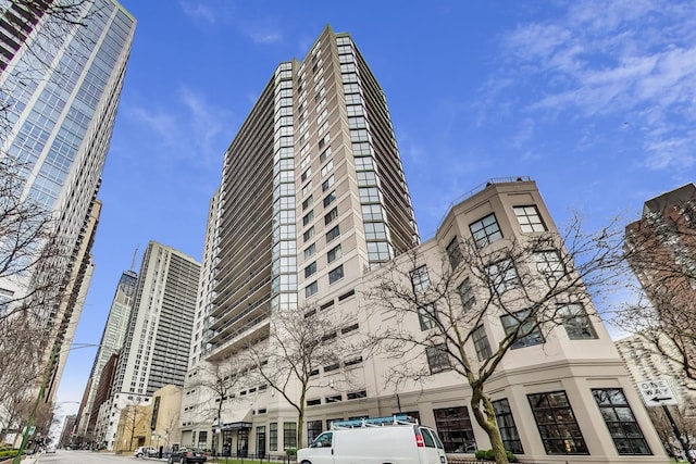 33 W Delaware Pl Unit 13A, Chicago, IL 60610 - view of property