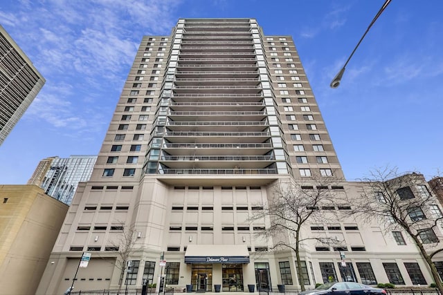 33 W Delaware Pl Unit 13A, Chicago, IL 60610 - view of apartment building / complex