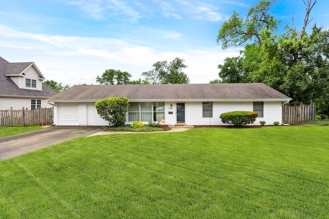 532 E Hawthorne Blvd, Wheaton, IL 60187 - ranch-style home with driveway and an attached garage